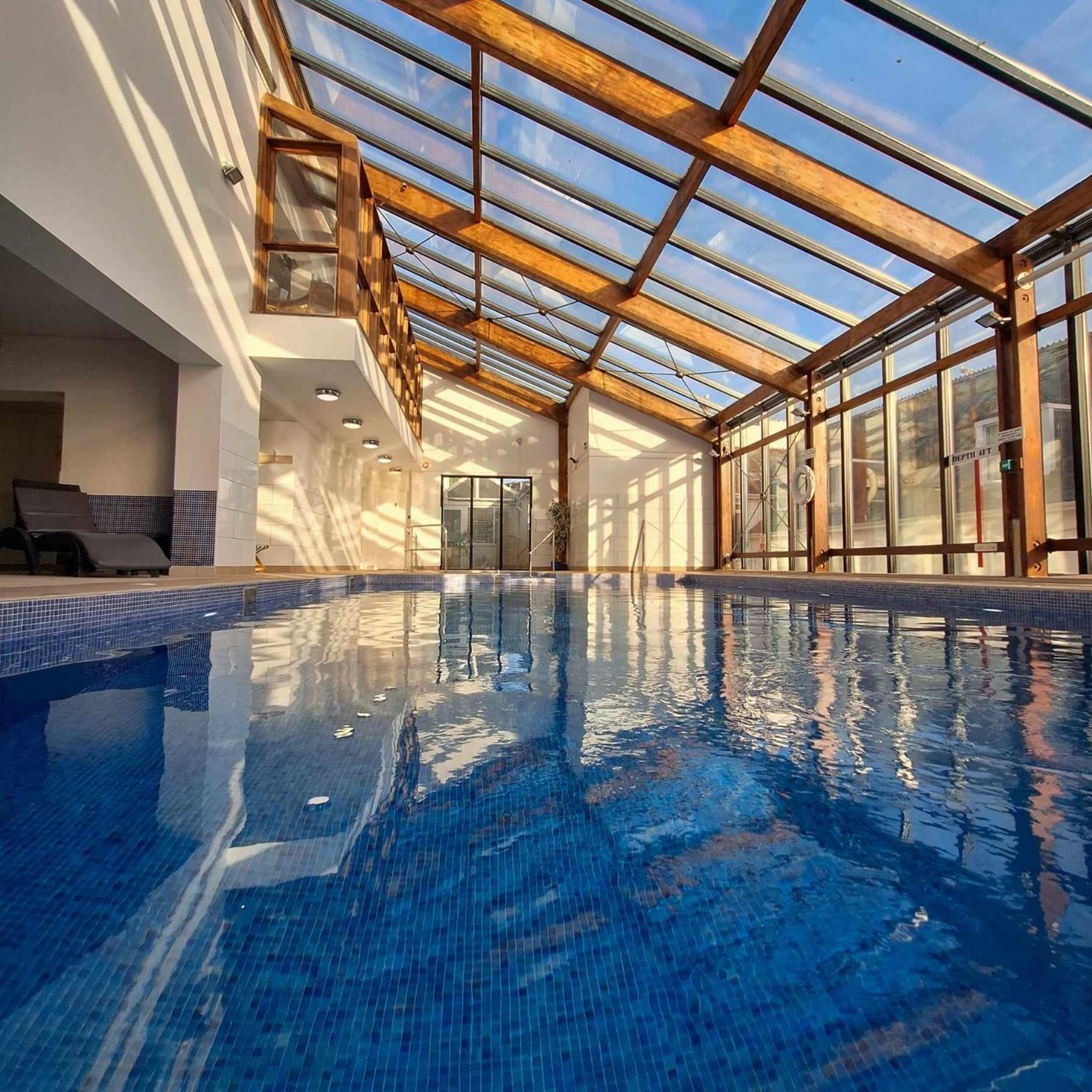 The Hannafore Point Hotel ルー エクステリア 写真